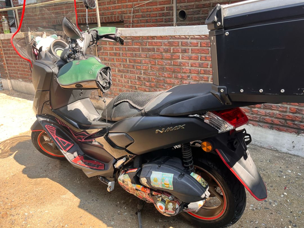 오토바이 nmax125 이미지