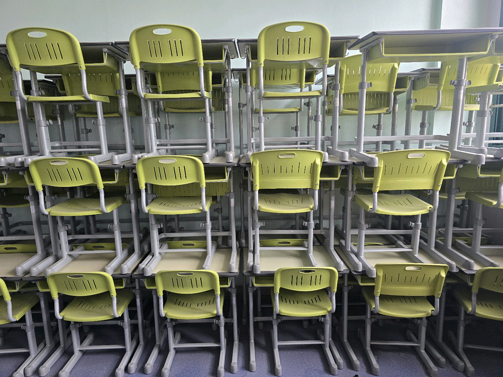 [우진]강화유리 높이조절 책상+의자세트 학원책상세트 (S/L)사이즈 선택가능 이미지