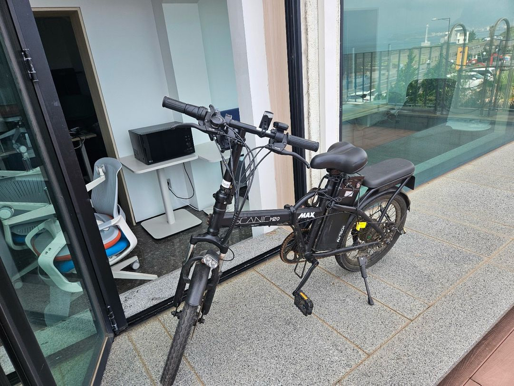 접이식 전기자전거 이미지