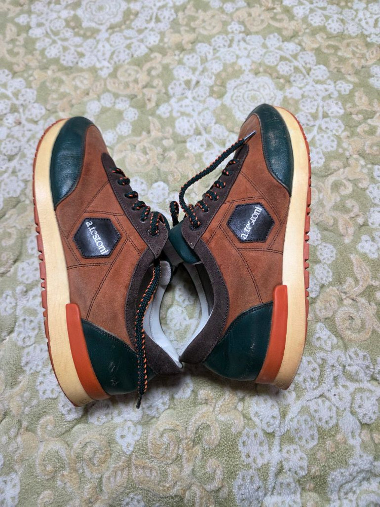 아.테스토니 스니커즈260 이미지