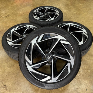 쏘나타 디 엣지 18인치 순정휠타이어 팝니다 이미지