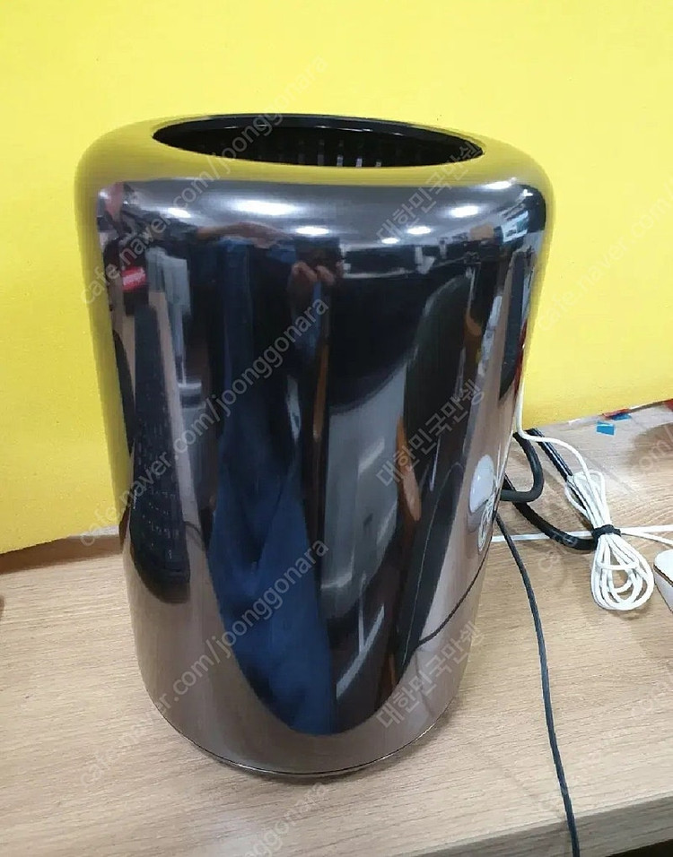 애플 맥프로 Apple MacPro A1481 이미지