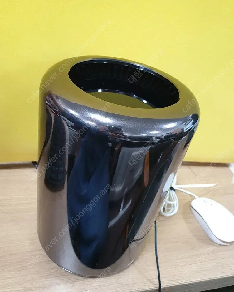 애플 맥프로 Apple MacPro A1481 이미지