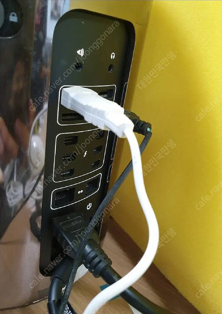 애플 맥프로 Apple MacPro A1481 이미지