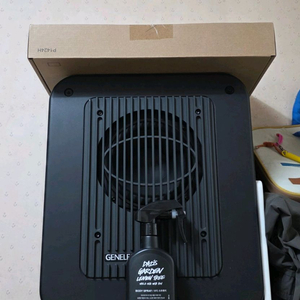 제네렉 7040 서브우퍼 genelec 이미지