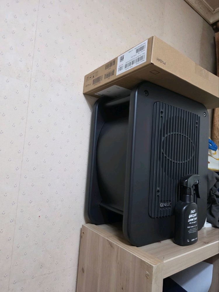 제네렉 7040 서브우퍼 genelec 이미지