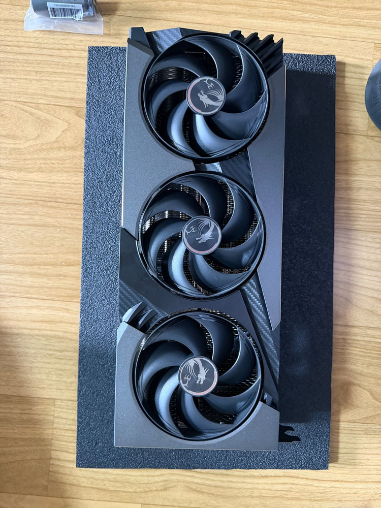 RTX 5080 뱅가드 이미지