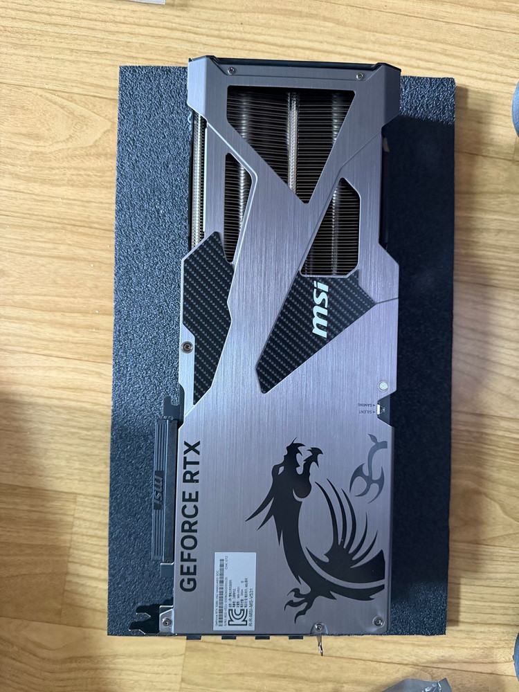 RTX 5080 뱅가드 이미지