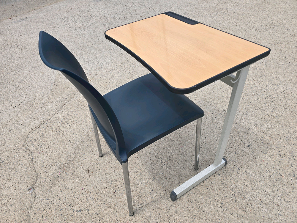 학원책상세트 학원책걸상 팝니다 이미지