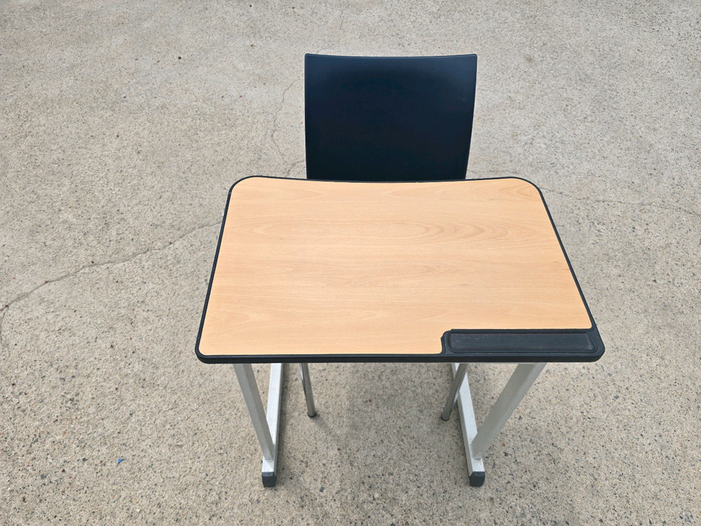 학원책상세트 학원책걸상 팝니다 이미지