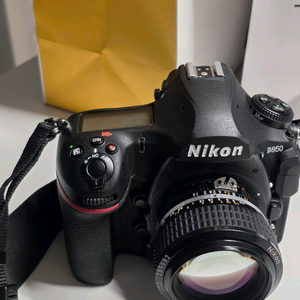 니콘 f3 hp 민트급 구합니다 이미지