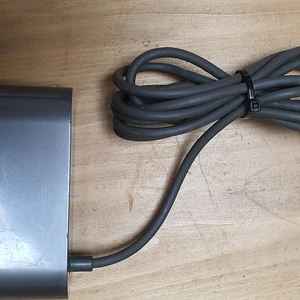 다이슨 정품 무선 충전기(V6, V7, V8 호환) 이미지