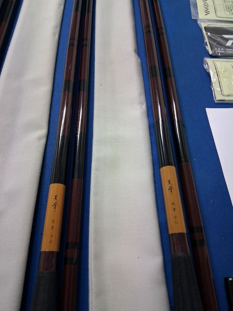다이와 천봉 소우누리 8척ㅡ18척 11대 전세트 보증서 마개 천집 신품급 내림중층 낚시대 이미지