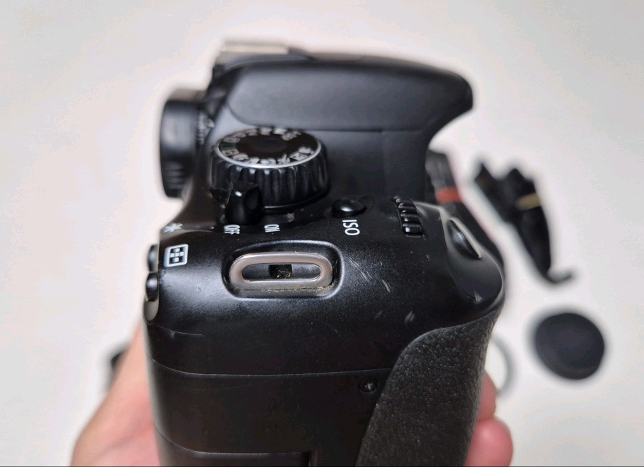 캐논 EOS 550D 번들렌즈킷 이미지