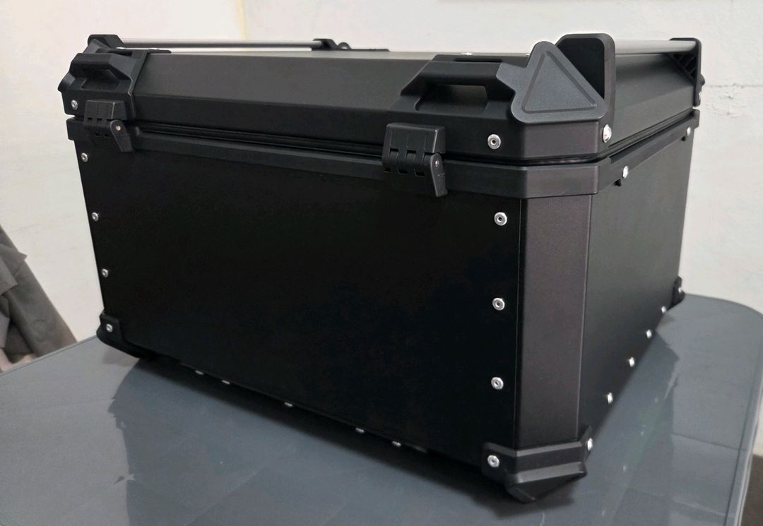 새상품급 알루미늄 탑박스 85L 팝니다. 이미지