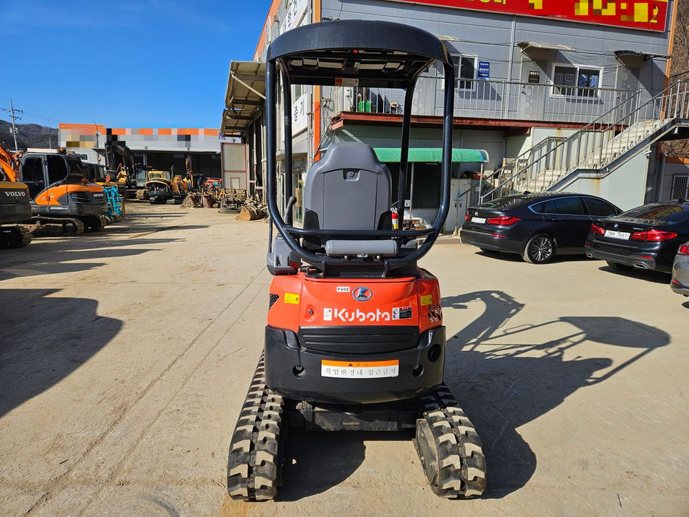 중고미니굴삭기 구보다ㅏ U20 저가동 코끼리집게 2023년 중고굴삭기매매 이미지