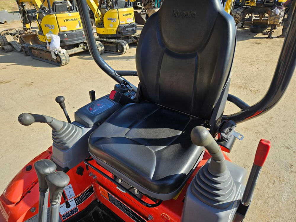 중고미니굴삭기 구보다ㅏ U20 저가동 코끼리집게 2023년 중고굴삭기매매 이미지