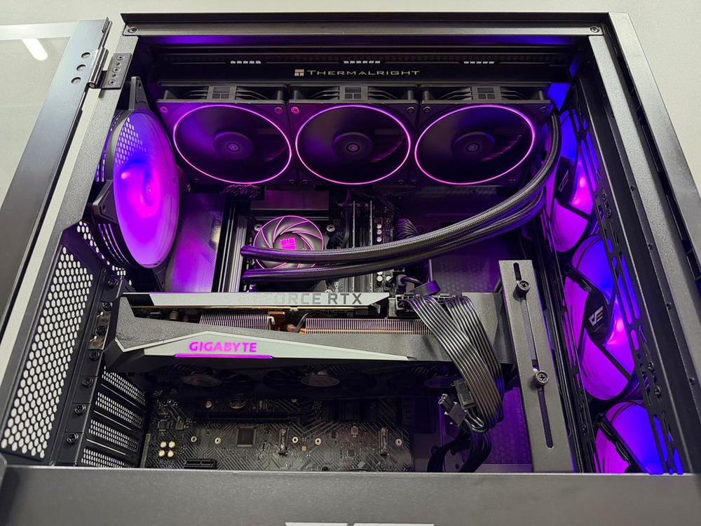 i7-13700/RTX3070 Ti/SSD 1TB /램 16GB/Z790 칩셋/게임용PC 이미지