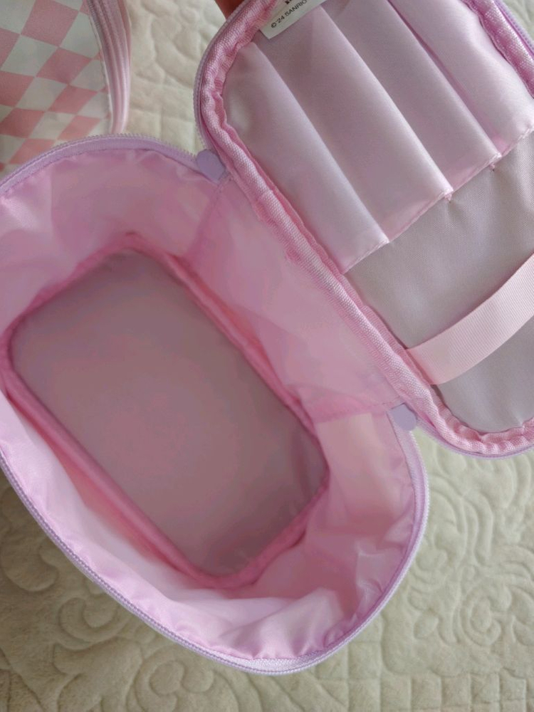 키티 쿠로미 화장품 파우치 이미지