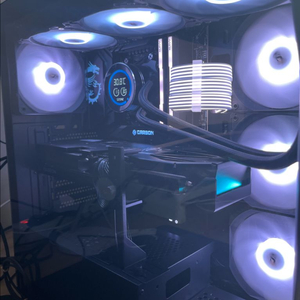 고성능 게이밍 PC 완본체 이미지