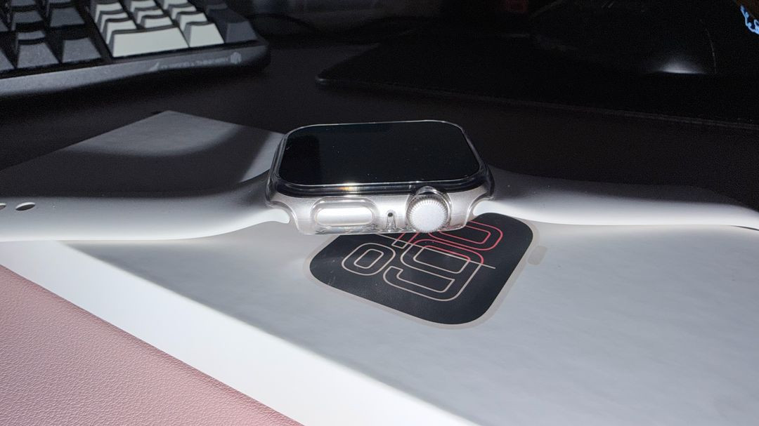 애플워치SE3 44M 스타라이트 이미지