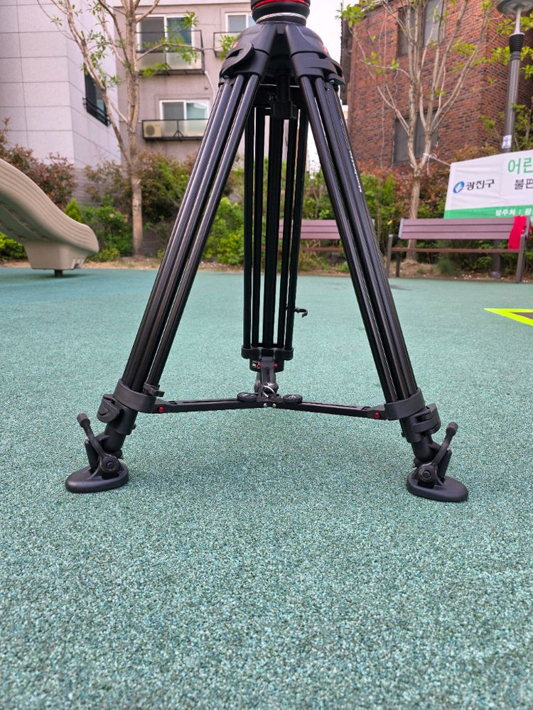 맨프로토 MVTTWINMA 트윈 알루미늄 비디오 삼각대 이미지