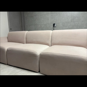 4인용 소파 이미지