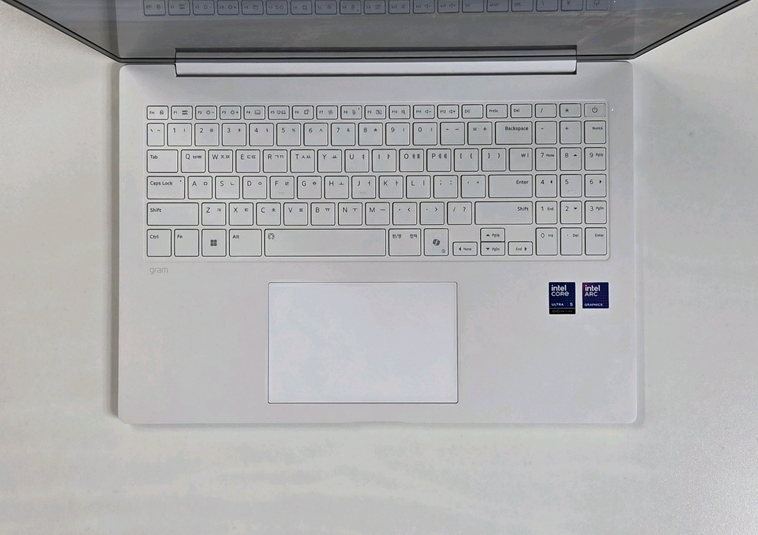 LG 그램 프로16 16Z90TP-GA5YK 노트북 판매 이미지