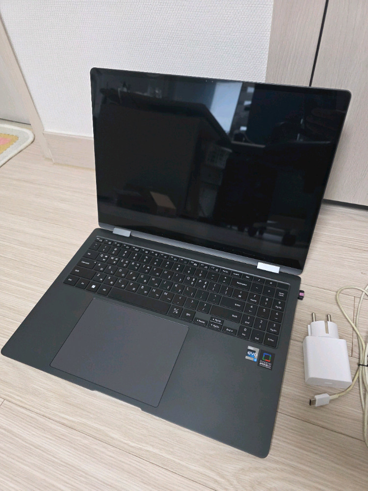 삼성 갤럭시북3 프로 360 1TB 32GB 16인치 노트북/거의새것 이미지