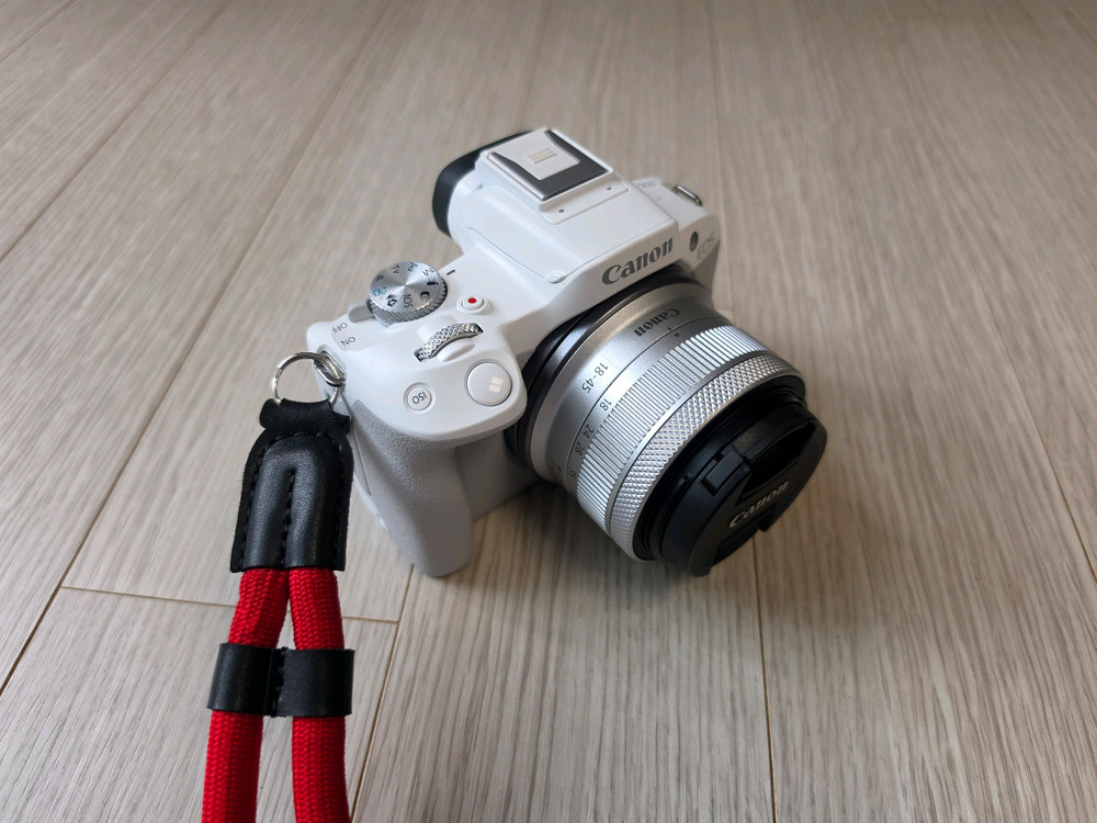 캐논 정품 eos r50 18-45mm 화이트 셋트 판매합니다 이미지