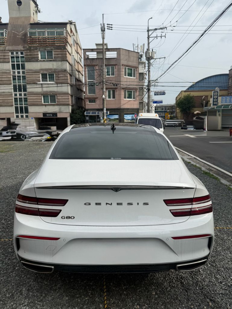 제네시스 RG3 G80 스포츠 앞뒤 범퍼 풀셋 팝니다. 이미지