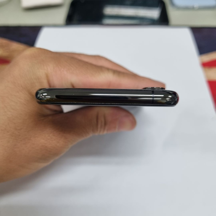 아이폰XS 64GB 블랙 ios버전 (16.3.1) 211664 이미지