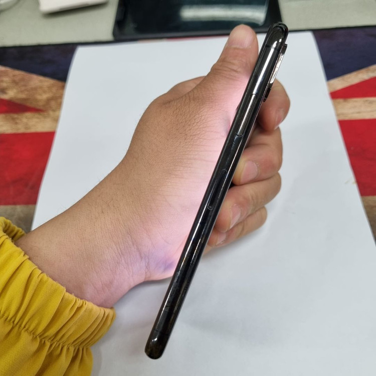 아이폰XS 64GB 블랙 ios버전 (16.3.1) 211664 이미지