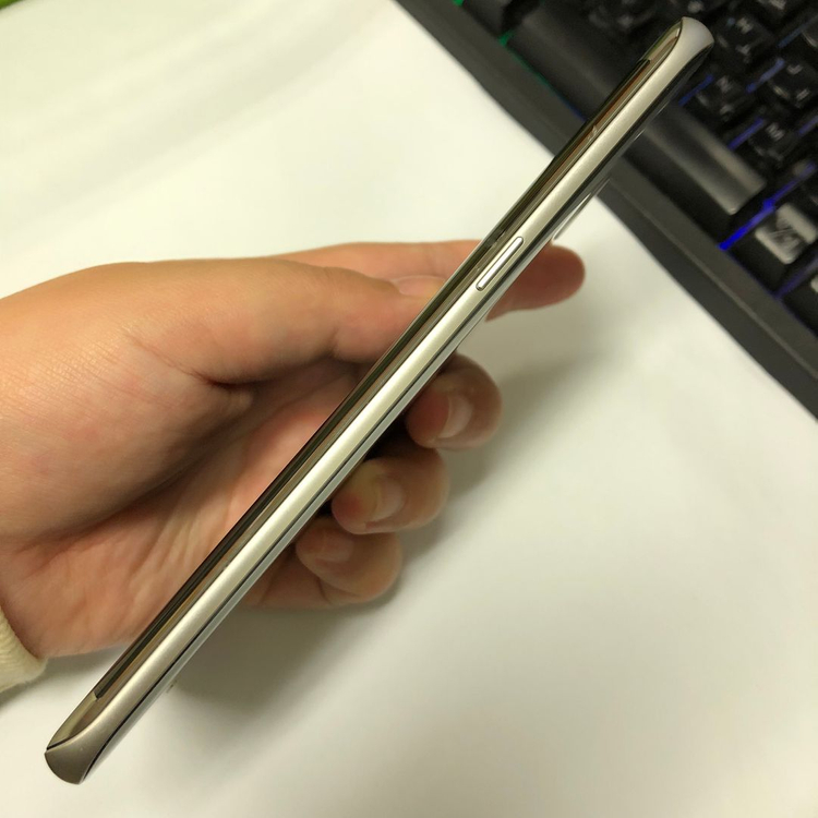 갤럭시S7 엣지 32GB 실버 중고폰 세컨폰 서브폰 자녀폰 어르신폰 효도폰 210940 이미지