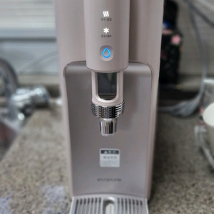 쿠쿠끓는물 정수기(23년)새필터장착 이미지