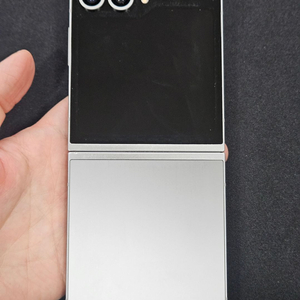 갤럭시Z플립6 256GB 실버 이미지