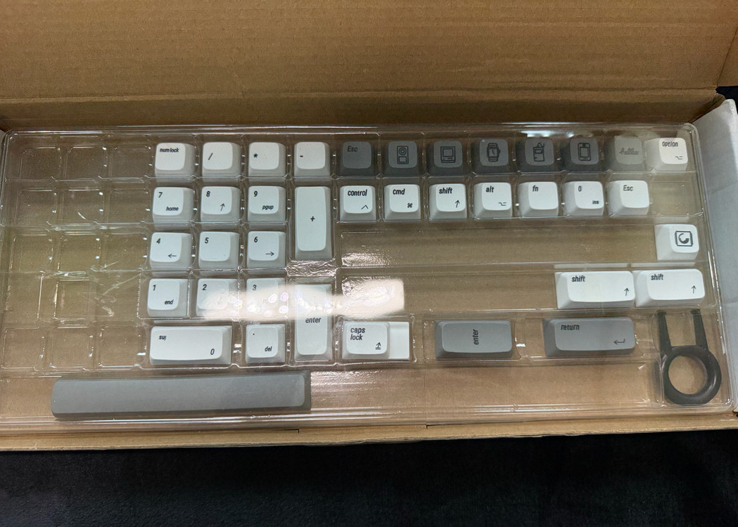 커스텀 몽돌키보드+팜레스트 이미지