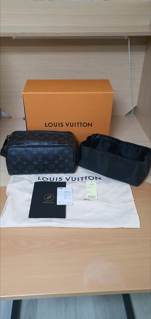 루이비통 돕키트 이클립스 클러치백/파우치백 새상품급 정품(감정서O)구찌프라다디올고야드샤넬셀린느보테가생로랑가방 이미지