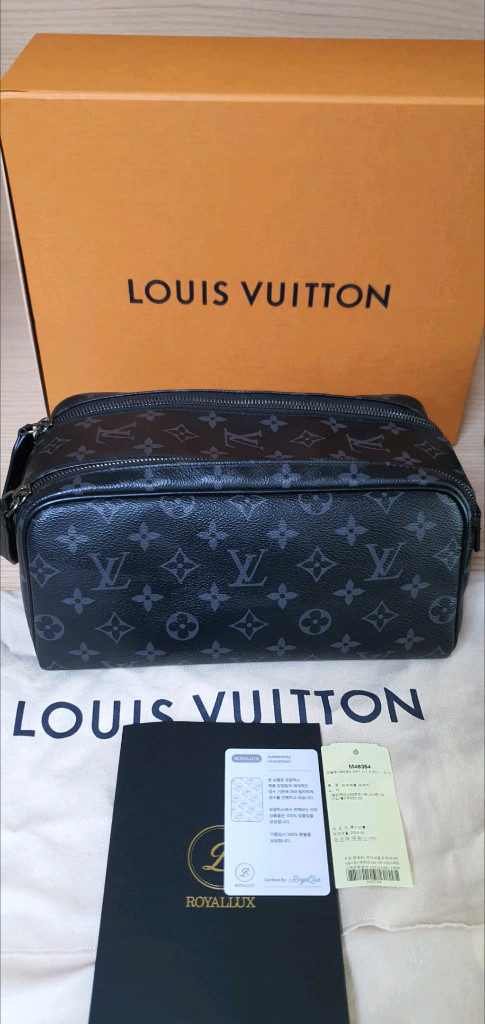 루이비통 돕키트 이클립스 클러치백/파우치백 새상품급 정품(감정서O)구찌프라다디올고야드샤넬셀린느보테가생로랑가방 이미지