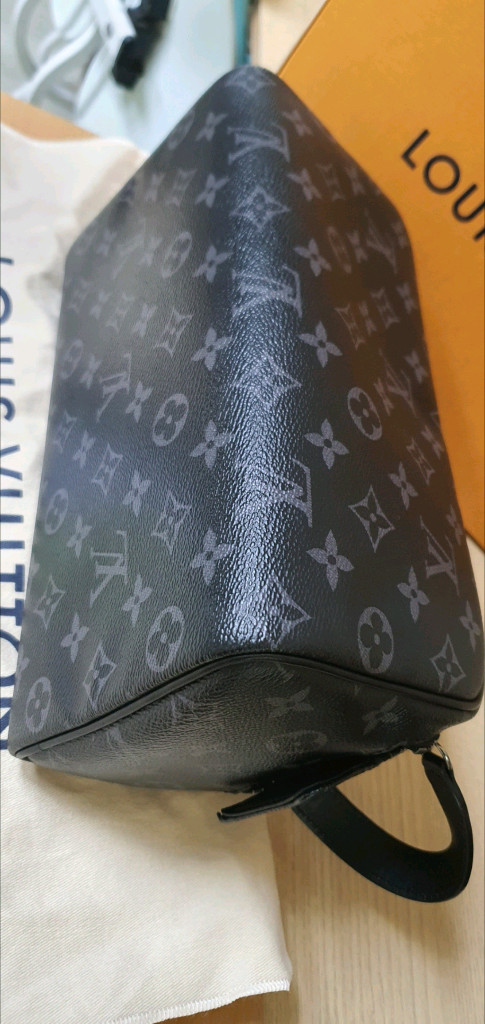 루이비통 돕키트 이클립스 클러치백/파우치백 새상품급 정품(감정서O)구찌프라다디올고야드샤넬셀린느보테가생로랑가방 이미지