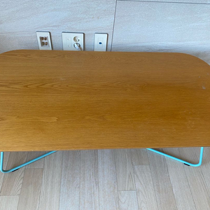 시스디자인 원목 테이블 이미지