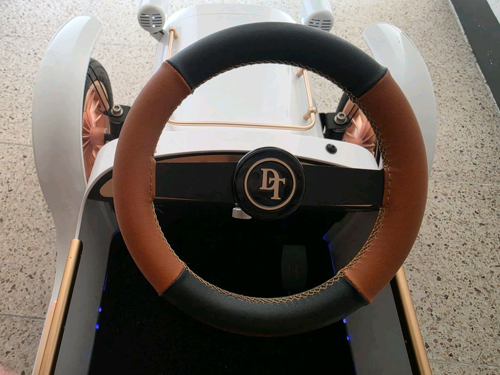 디트로네S 2023년형 화이트 이미지