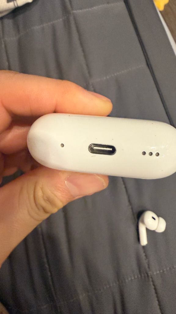 에어팟프로 2세대 C타입 본체(만) 풀박스 이미지