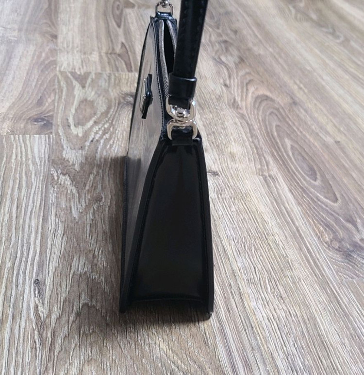 프라다 브러시드 호보백미니백가방명품백테수토호보백숄더백버킷백 구찌루이비통디올셀린느샤넬에르메스보테가발렌시아가아바백팩 이미지