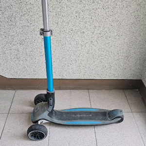 킥보드 3륜회전 스쿠터 높이조절식 이미지