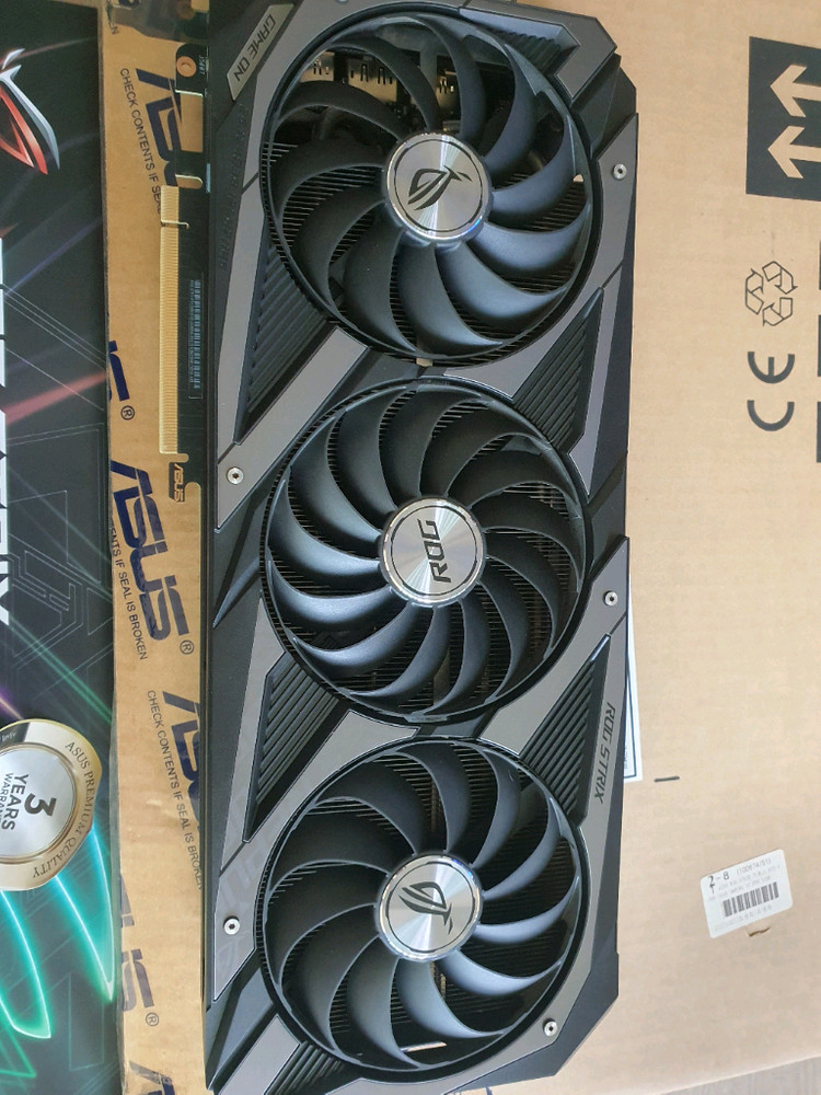 asus rog strix rtx3080 그래픽카드 이미지