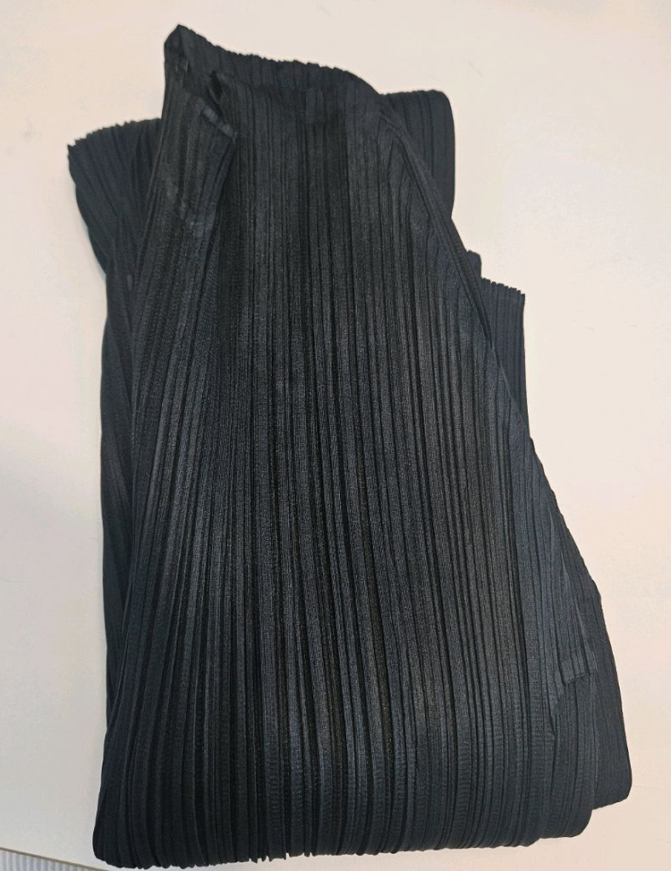 플리츠플리즈 베이직 롱 가디건 블랙 이미지