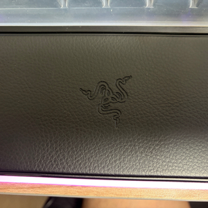 레이저 헌츠맨 v2에 들어있는 팜레스트 삽니다. 이미지