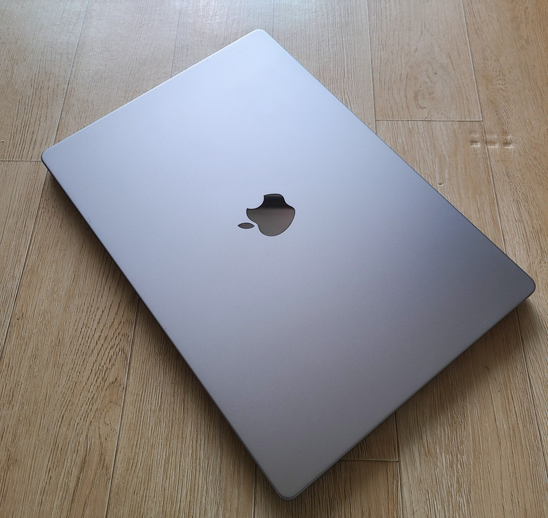 부산 맥북프로M1 PRO 16인치 16GB/512GB 팝니다. 이미지