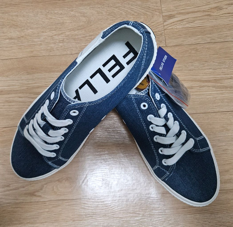 새상품 FELLAS 스니커즈 싸이즈280 두 컬레 일괄 택포25000 이미지